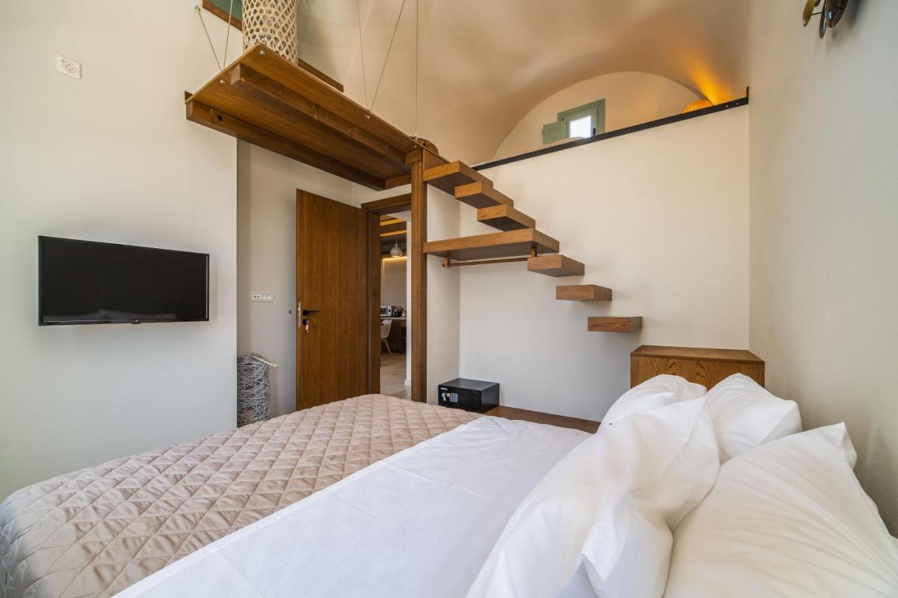 New Villa Katerina - 6 Villas & 6 Private Jacuzzi Emporio  Exterior photo