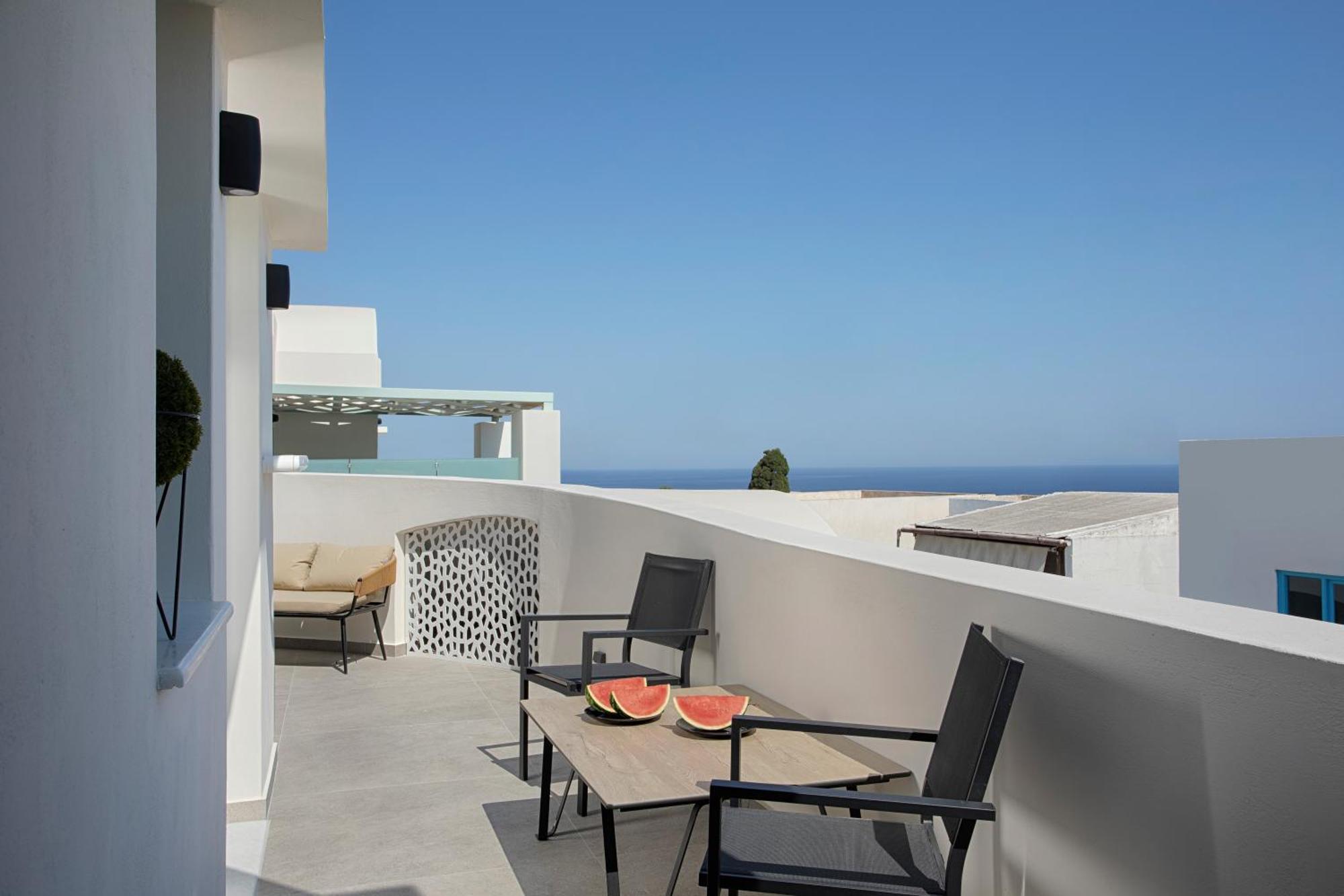 New Villa Katerina - 6 Villas & 6 Private Jacuzzi Emporio  Exterior photo