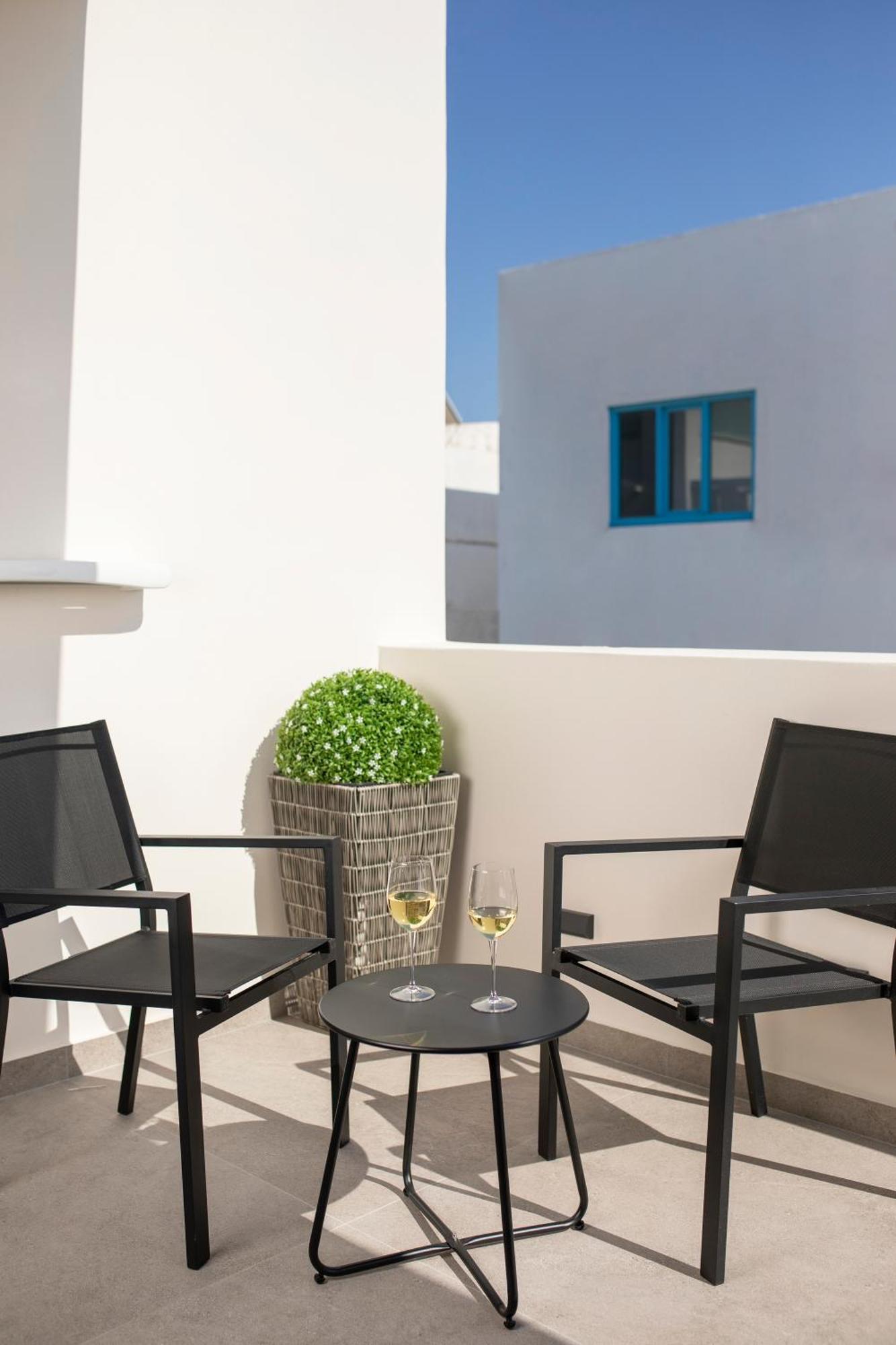 New Villa Katerina - 6 Villas & 6 Private Jacuzzi Emporio  Exterior photo