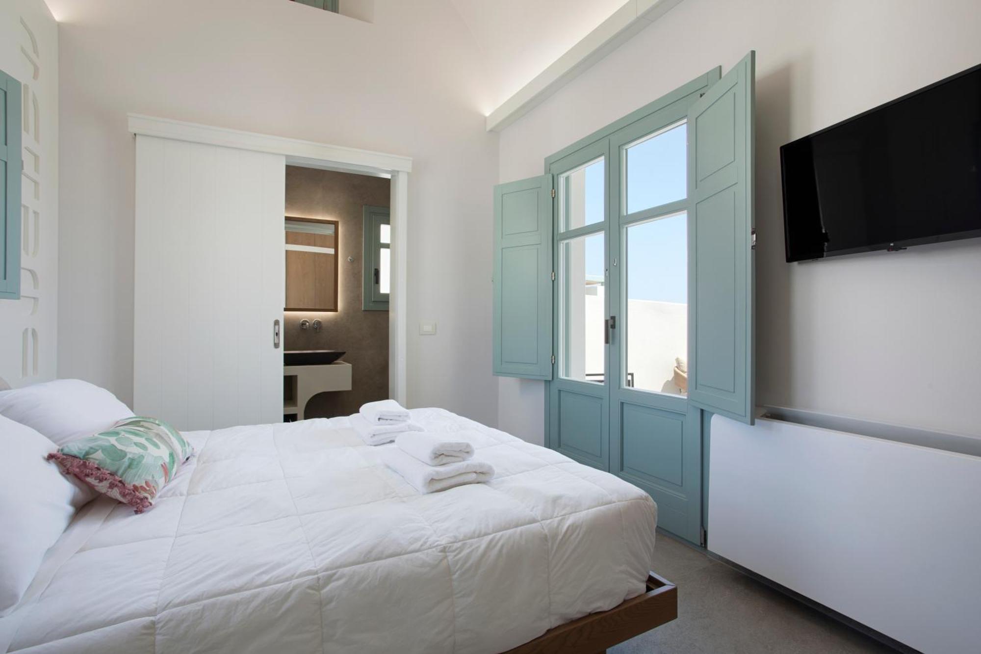 New Villa Katerina - 6 Villas & 6 Private Jacuzzi Emporio  Exterior photo